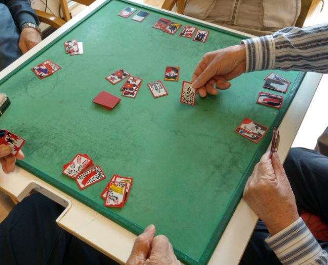 テーブルゲーム 花札